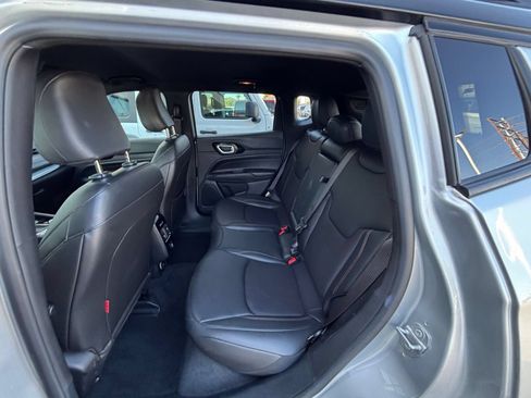 Used 2025 Jeep Compass Trailhawk AWD/4WD image 24
