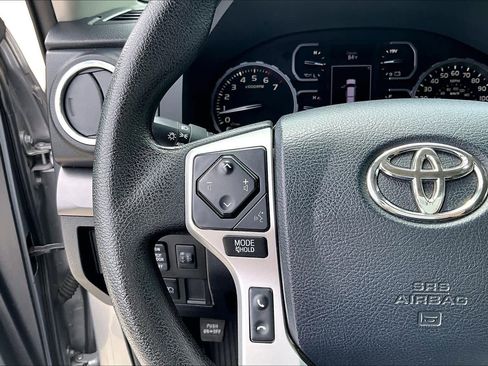 Used 2020 Toyota Tundra SR5 w/ SR5 Upgrade Package AWD/4WD image 23