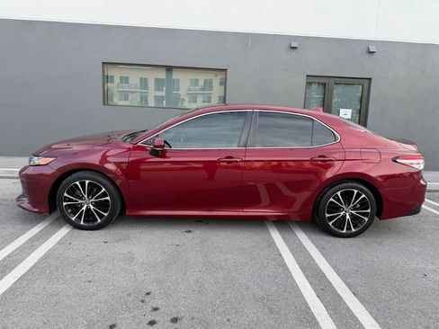 Used 2019 Toyota Camry LE w/ Convenience Package FWD image 8