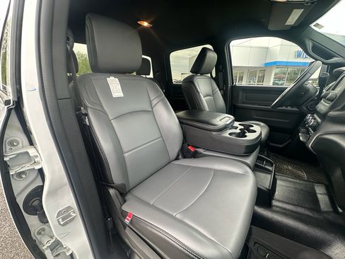 Used 2024 RAM 2500 Tradesman AWD/4WD image 15