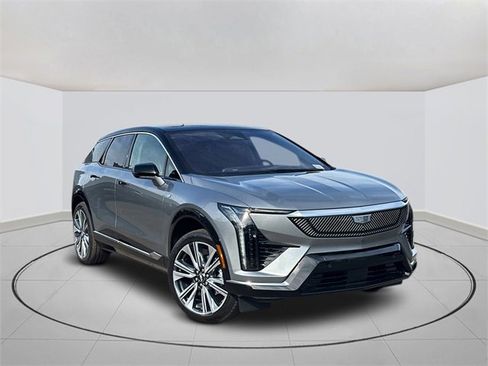 New 2026 Cadillac Optiq Luxury 2 image 1