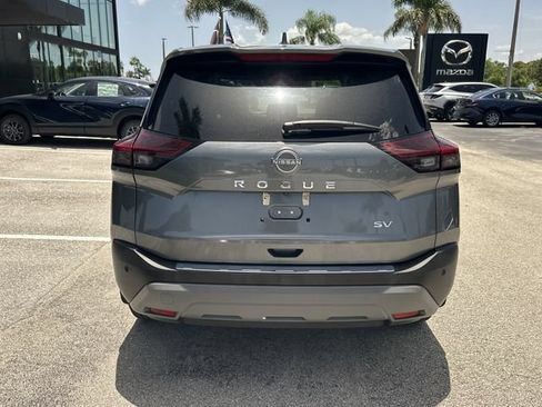 Used 2023 Nissan Rogue SV FWD image 8