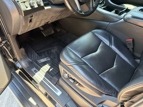 Used 2020 Cadillac Escalade Platinum AWD/4WD image 20