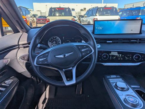 Used 2025 Genesis GV70 3.5T Sport image 16