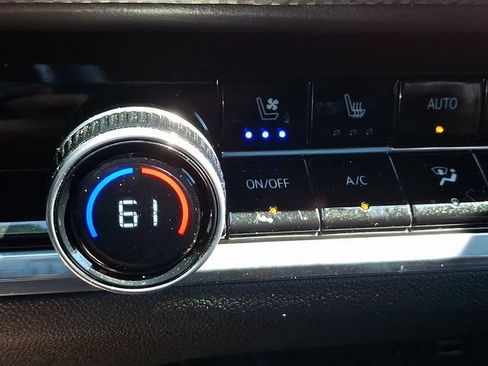 Used 2025 Chevrolet Equinox RS w/ Safety and Technology Package AWD/4WD image 26