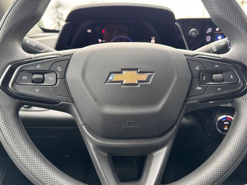 Used 2025 Chevrolet Trax LT image 26