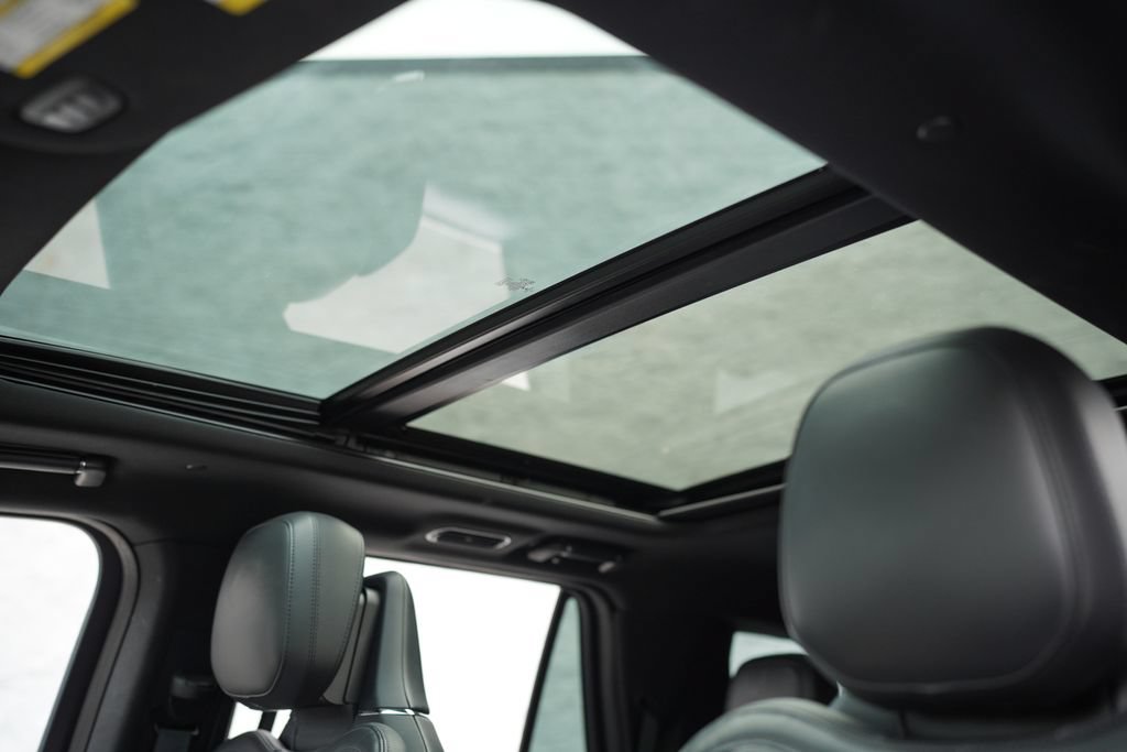 Used 2023 Lincoln Navigator Reserve RWD image 38