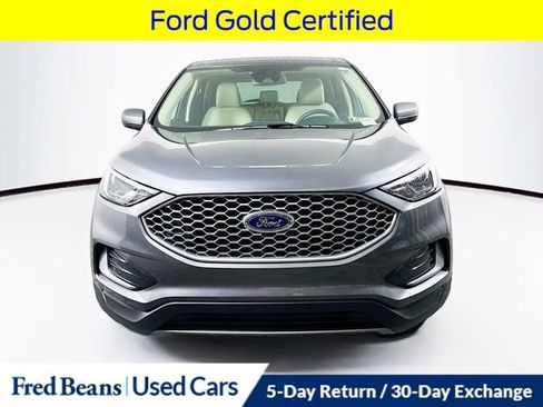 Used 2024 Ford Edge SEL w/ Class II Trailer Tow Package image 2