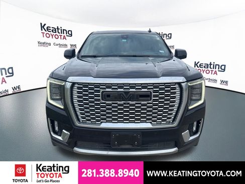 Used 2022 GMC Yukon Denali w/ Denali Premium Package AWD/4WD image 2