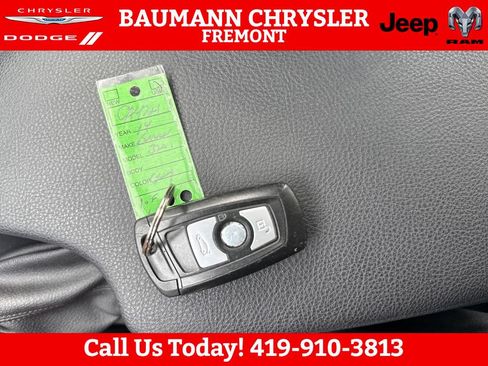 Used 2014 BMW 320i xDrive Sedan AWD/4WD image 27