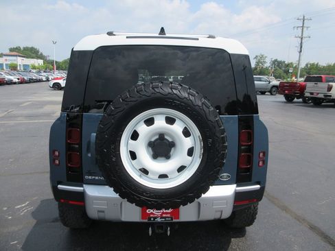 Used 2021 Land Rover Defender 110 AWD/4WD image 6