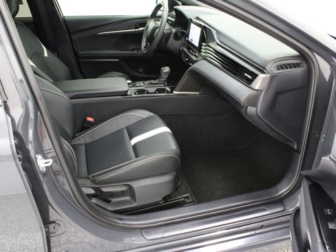 Used 2025 Toyota Camry SE FWD image 36