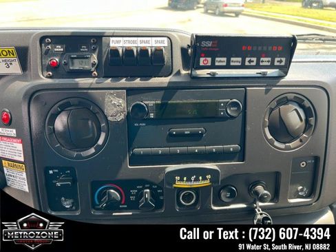 Used 2012 Ford E-350 and Econoline 350 Super Duty w/ PWR Group RWD image 22