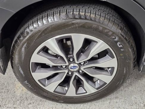 Certified 2025 Subaru Outback Limited AWD/4WD image 11