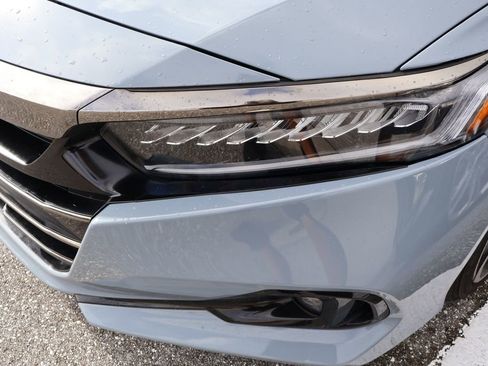 Used 2022 Honda Accord Sport image 3