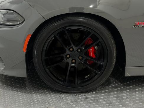 Used 2019 Dodge Charger Scat Pack w/ Technology Group image 34