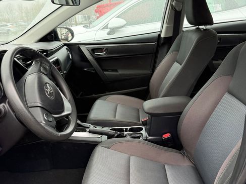 Used 2019 Toyota Corolla LE FWD image 9