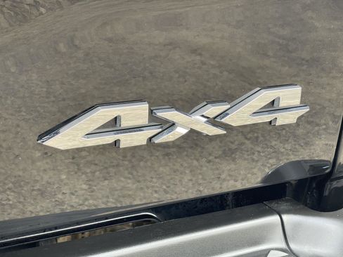 Used 2022 RAM 2500 Tradesman w/ Chrome Appearance Group image 53