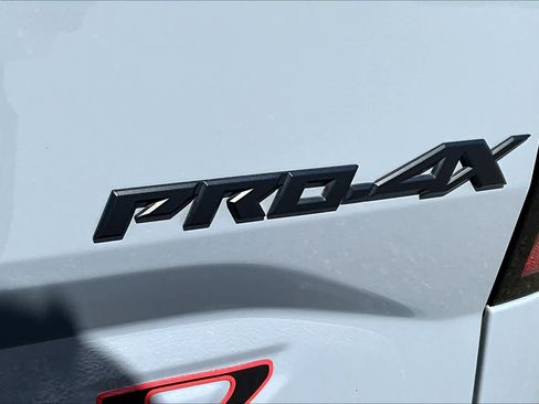 Used 2024 Nissan Frontier PRO-4X w/ Pro Premium Package AWD/4WD image 9