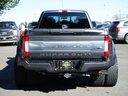 Used 2017 Ford F450 Platinum w/ Platinum Ultimate Package image 4