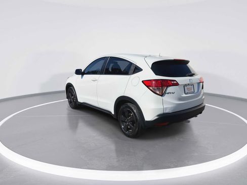 Used 2016 Honda HR-V LX image 6