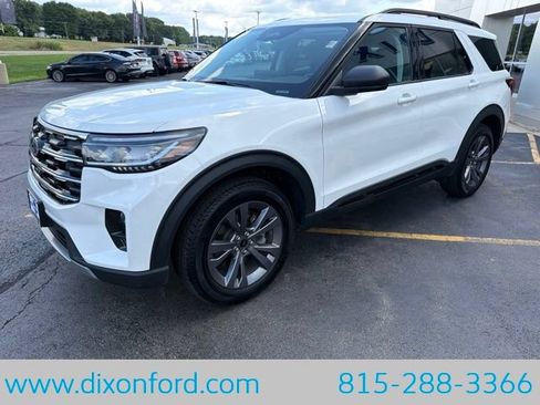 New 2026 Ford Explorer Active w/ Active Comfort Package AWD/4WD image 3