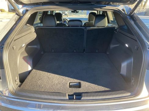 Used 2024 Volkswagen Atlas Cross Sport SE image 25