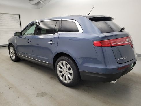 Used 2019 Lincoln MKT AWD image 3