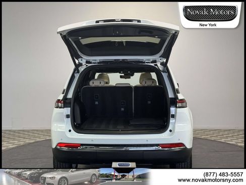 Used 2023 Jeep Grand Cherokee Limited w/ Luxury Tech Group II AWD/4WD image 11