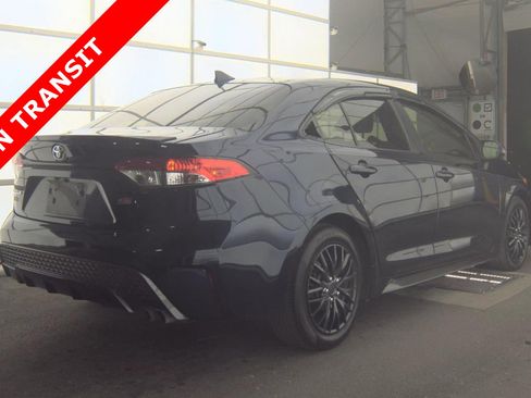 Used 2020 Toyota Corolla SE w/ SE Premium Package image 4