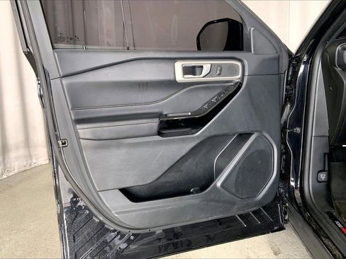 Used 2023 Ford Explorer ST w/ ST Street Pack image 21