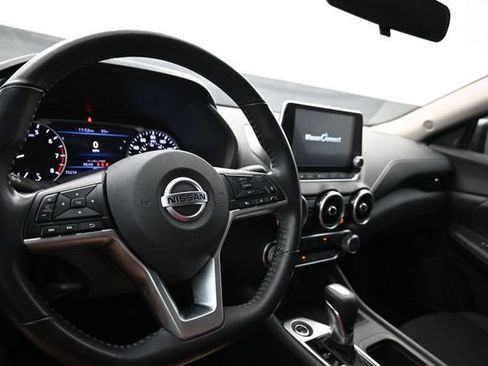 Used 2022 Nissan Sentra SV FWD image 10