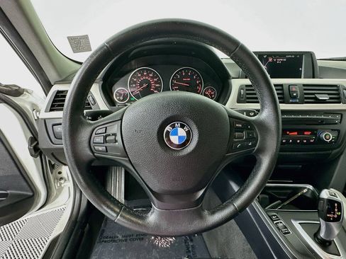 Used 2015 BMW 320i Sedan RWD image 12