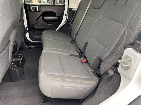 Used 2024 Jeep Wrangler Sport S image 30