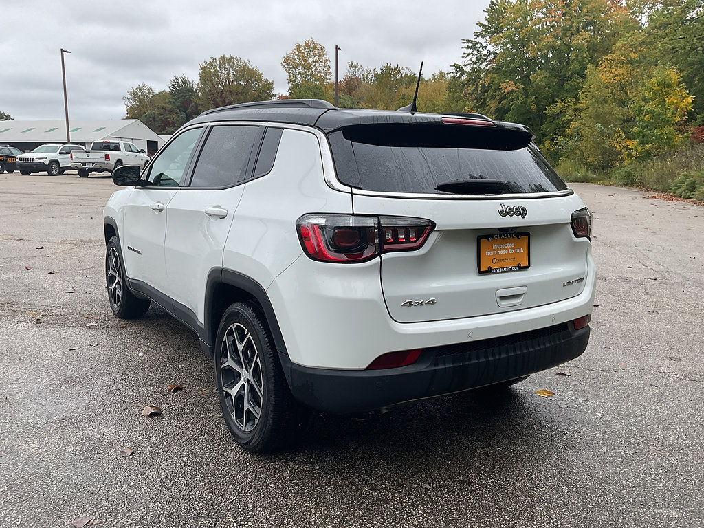 Used 2024 Jeep Compass Limited AWD/4WD image 7