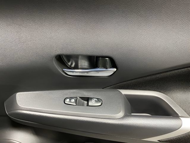 Certified 2023 Nissan Kicks SV FWD image 28