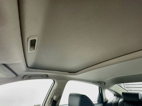 Used 2022 Honda Accord Touring image 26