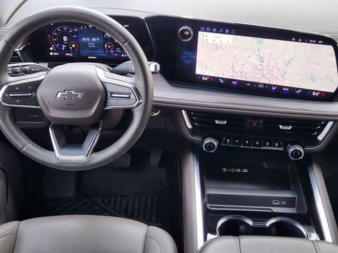 Used 2025 Chevrolet Tahoe Z71 w/ Comfort Package image 29