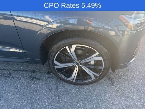 Used 2024 Volvo XC60 B5 Ultimate AWD/4WD image 3