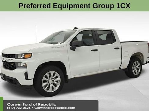 Used 2022 Chevrolet Silverado 1500 Custom image 3