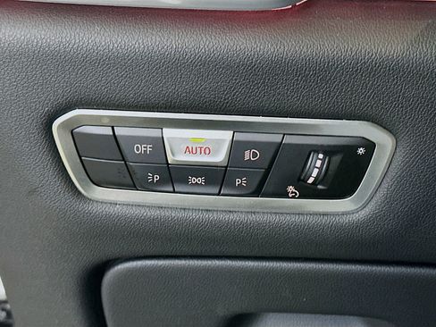 Used 2023 BMW X5 xDrive40i w/ Climate Comfort Package image 17