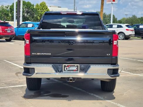 Used 2023 Chevrolet Silverado 1500 LT AWD/4WD image 6