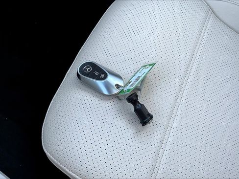 Used 2026 Mercedes-Benz GLC 300 GLC 300 image 14