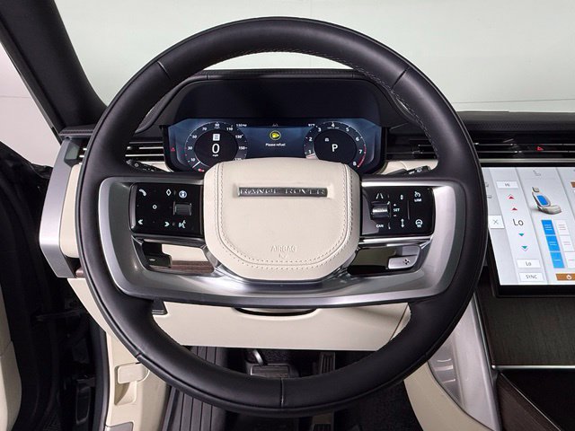 Used 2025 Land Rover Range Rover Long Wheelbase SE AWD/4WD image 31