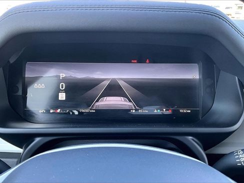 Used 2025 Land Rover Defender 110 S image 22