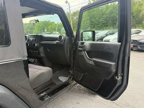 Used 2012 Jeep Wrangler Sport AWD/4WD image 16