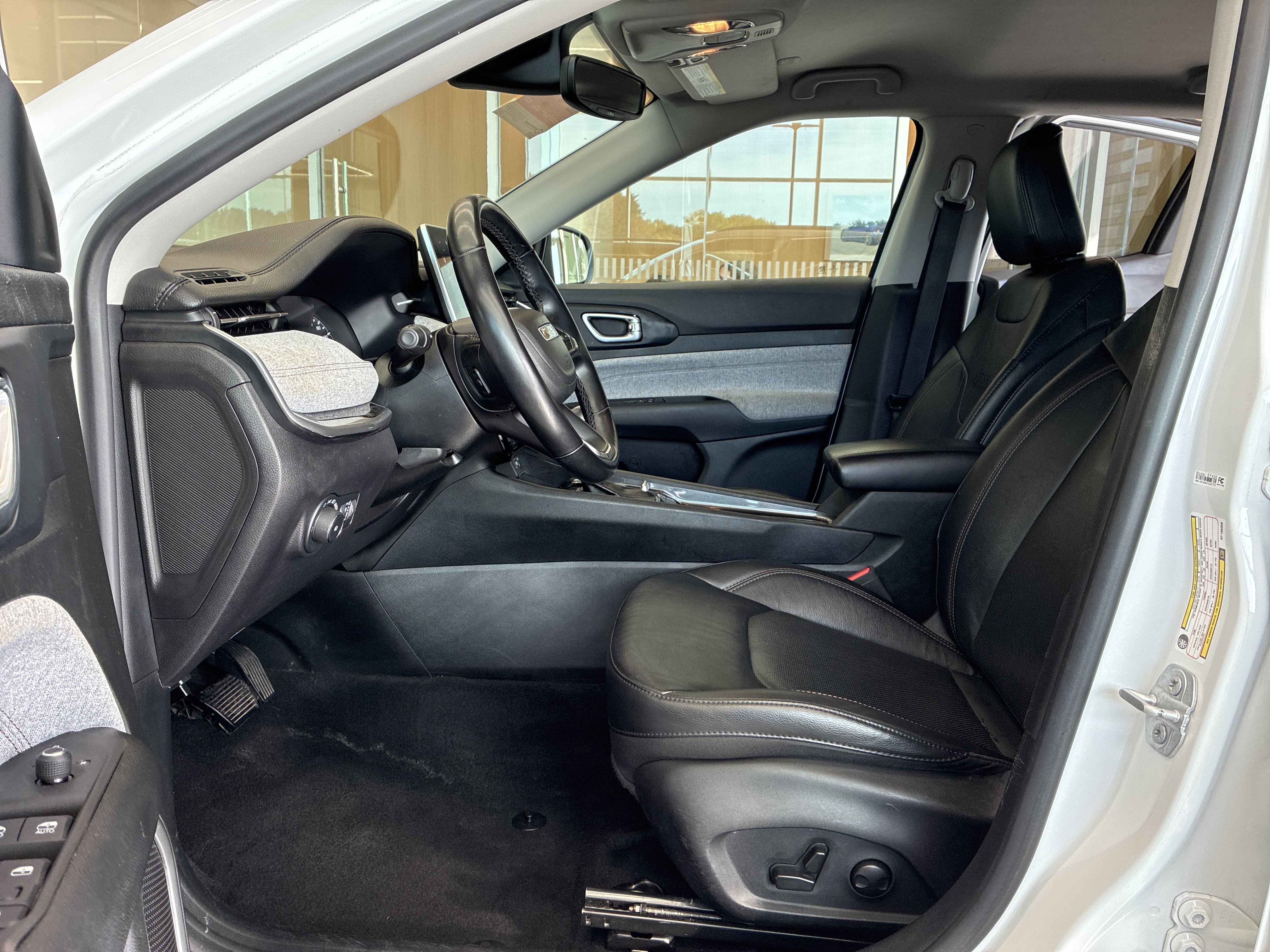Certified 2022 Jeep Compass Latitude AWD/4WD image 14