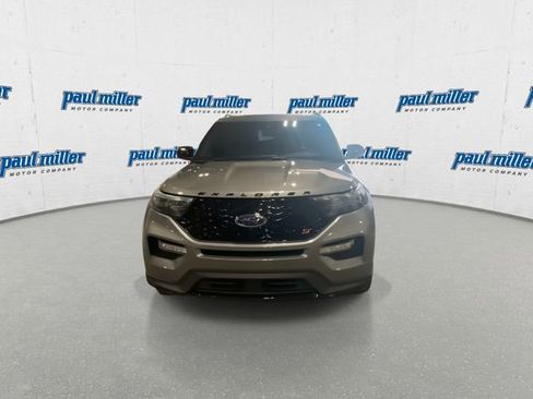 Used 2020 Ford Explorer ST w/ ST High-Performance Pack AWD/4WD image 3