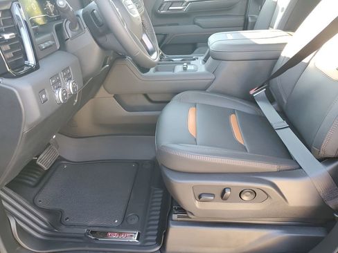 New 2025 GMC Sierra 2500 AT4 w/ AT4 Premium Plus Package image 30