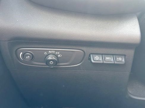 Used 2023 Buick Envision Avenir AWD/4WD image 23